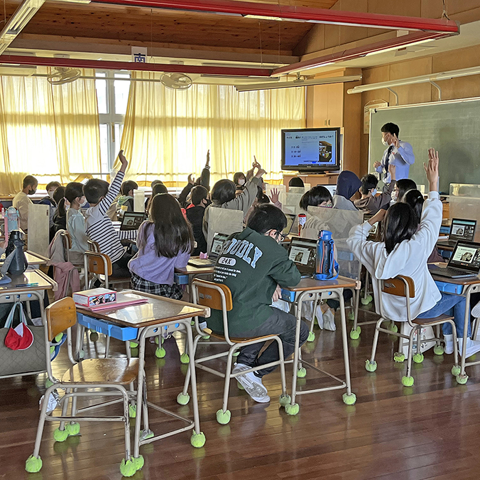 「JALリモート工場見学」の授業を見学して分かった小学校のタブレット活用事情！～5月4日レポート～の画像