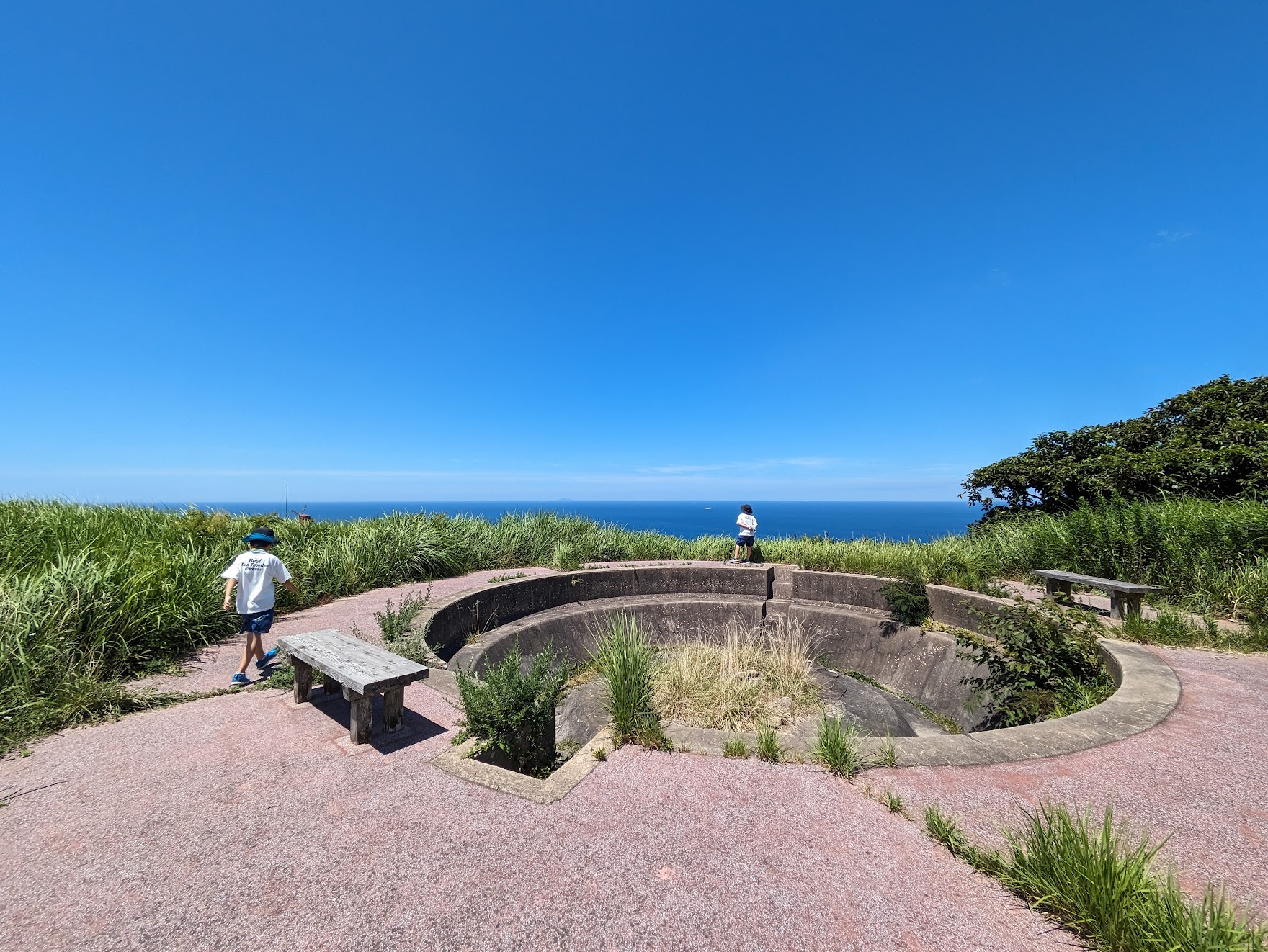 昭和11年に完成したという大島の砲台。ここから臨む景色が最高！