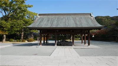 ２