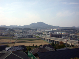 許斐山