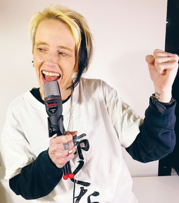 【国際のど自慢】MCのアンちゃん