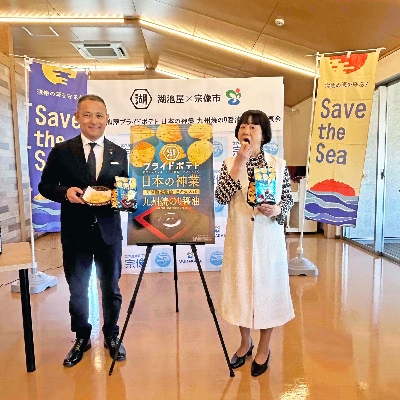 04　福島支店長と伊豆市長。「食べてるところも撮る？」と気さくに声かけしてくれました