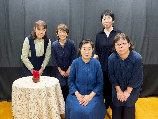 01　梅田さん（前段中央）と語り手メンバーのみなさん