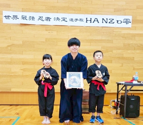 15　左からロビンさん、ヒロさん、ルフィさん