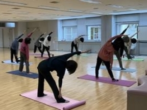「ヨーガ」学級の様子