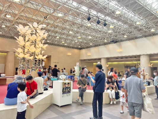 02会場は多くの人で賑わっていました