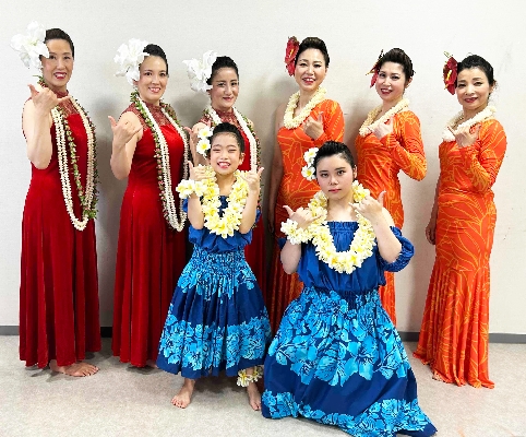 06笑顔が素敵な 「フラハウオリネイ」の皆様。現在受講生募集中です！