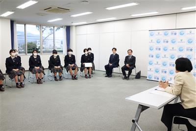 表敬訪問の様子