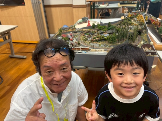 15 ◯◯さんと記念撮影していただきました