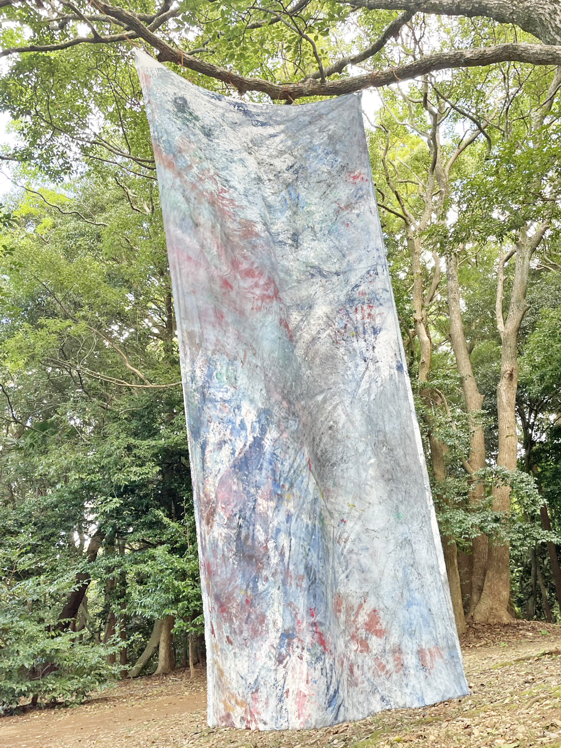 26風になびかれダイナミックな作品