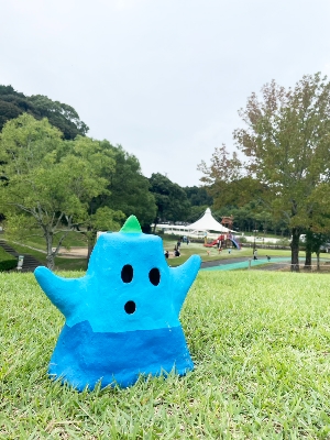 09子どもたちが遊ぶ姿を見守ってくれているよう