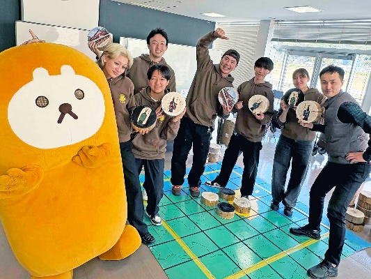 13松﨑ゼミの皆さんとテンちゃん