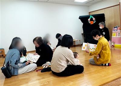 08絵本の読み聞かせ