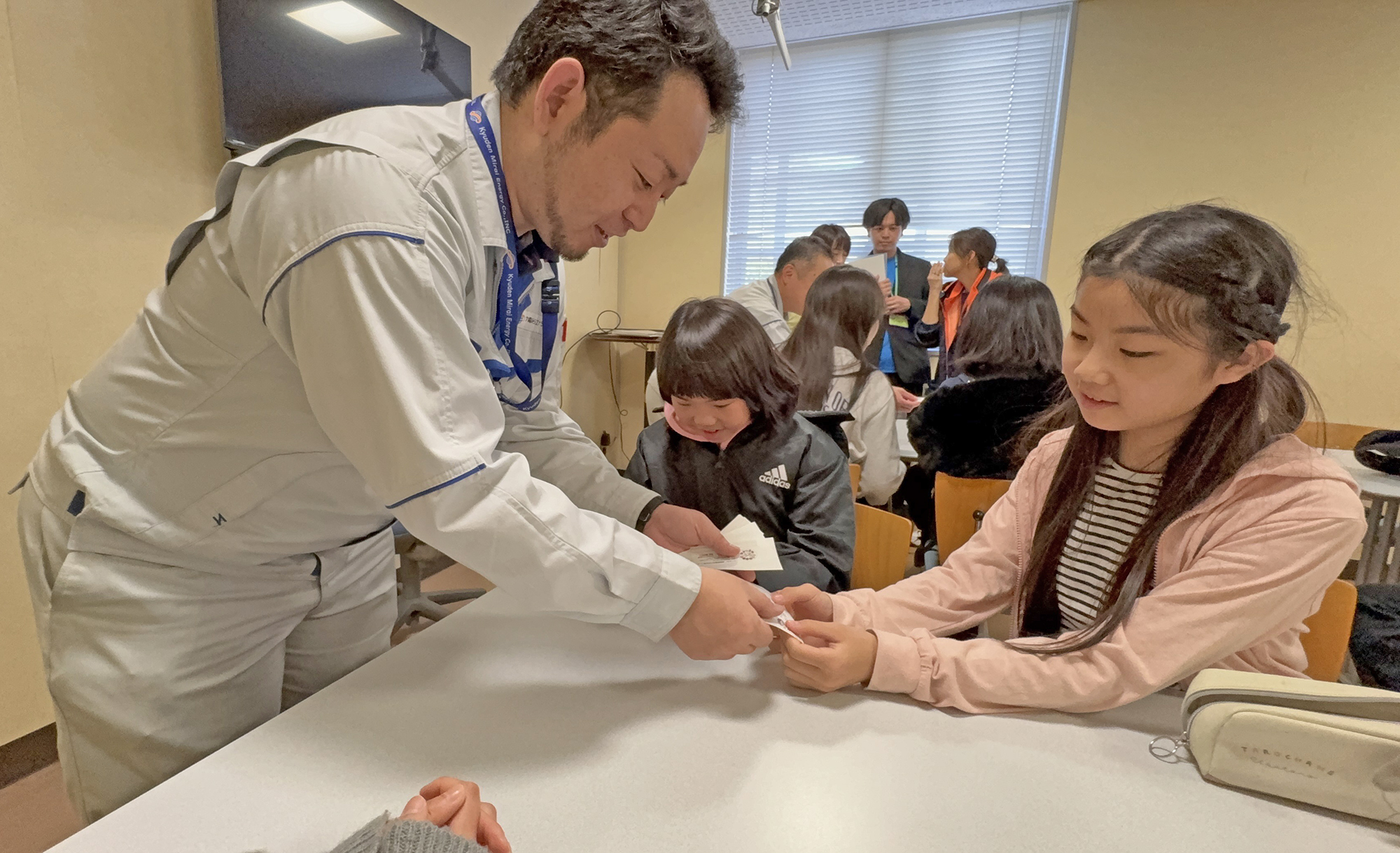 16頑張って学んだ証にシールがもらえました