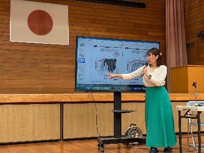 04スマホの使用時間が長いほど学校成績が下がる傾向に