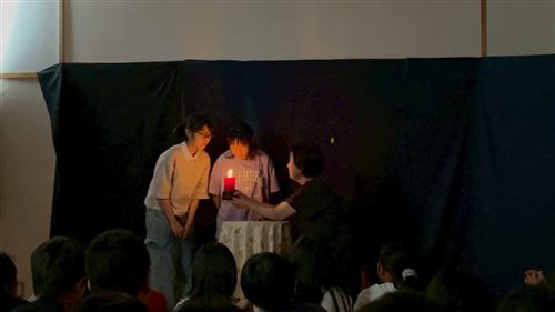 おはなしの終わりに蝋燭を消すと願いが叶うんだとか