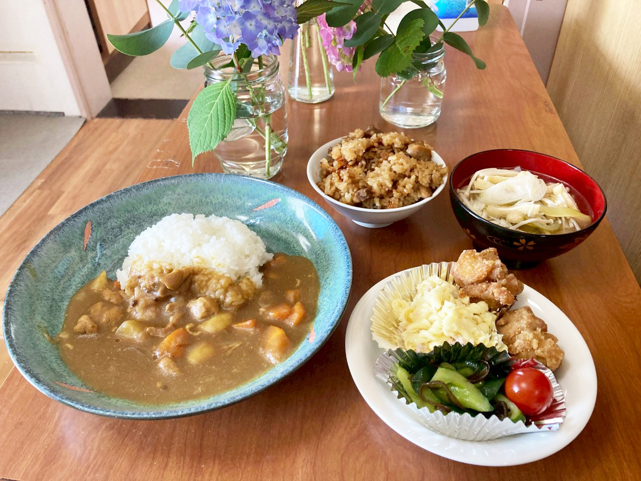 08カレーライスか、かしわごはん＆小うどんを選べます