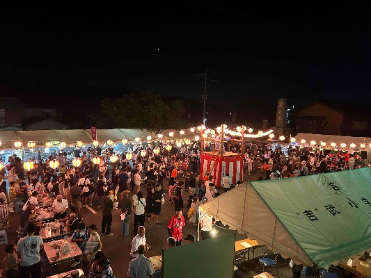 08祭り会場はこんなに大盛況でした