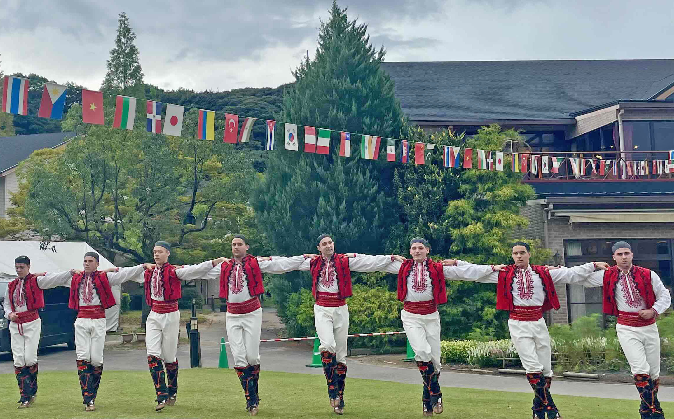 08 男性ダンサー