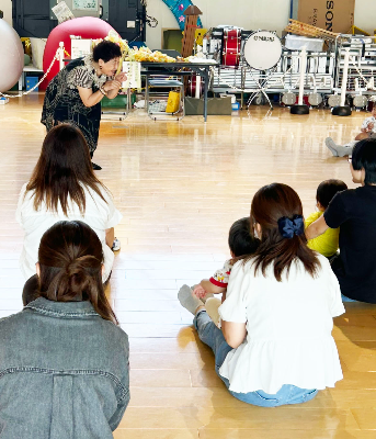 07熊丸先生はみんなに視線を合わせて話してくれます