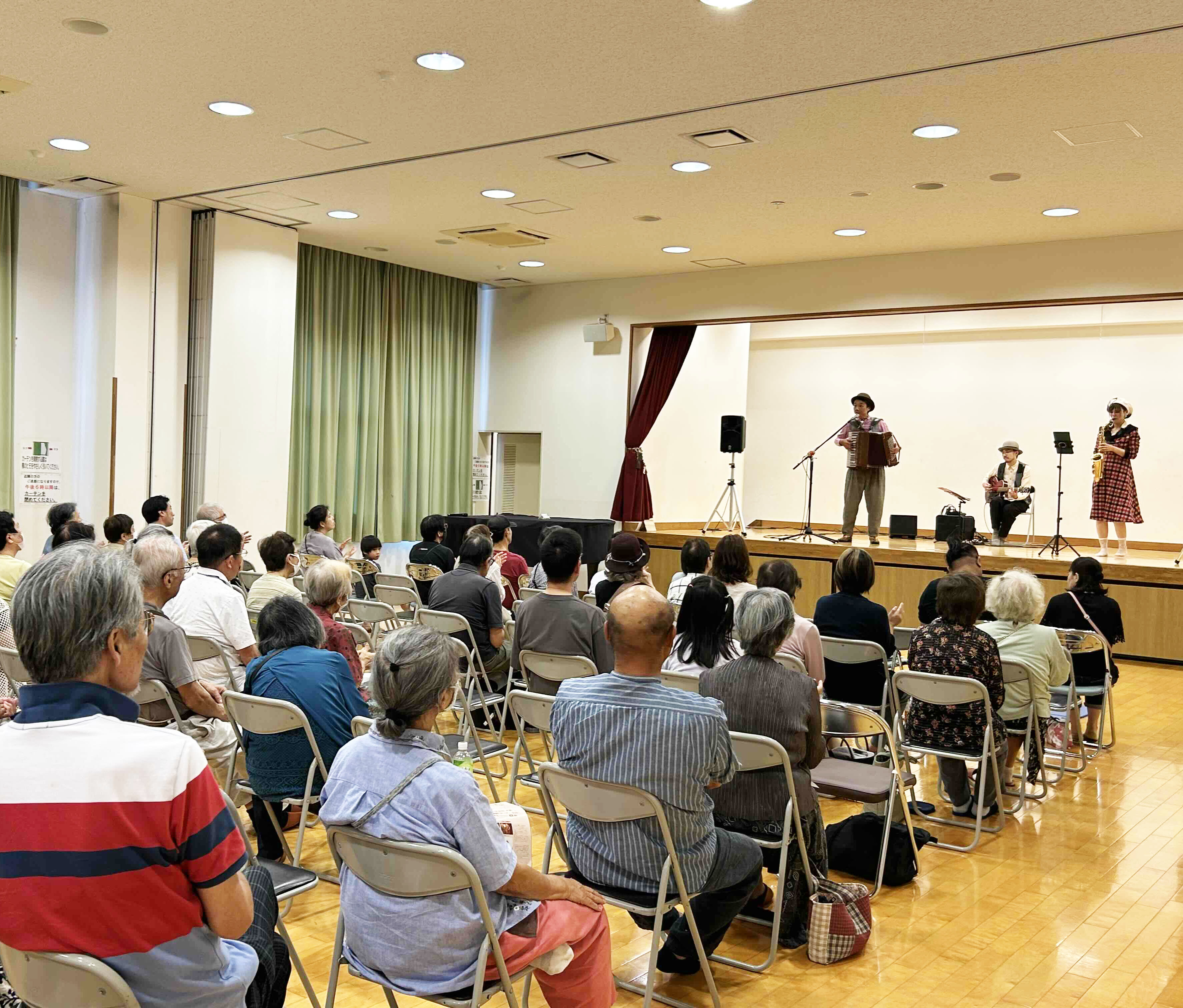 06会場には大勢の方が訪れました