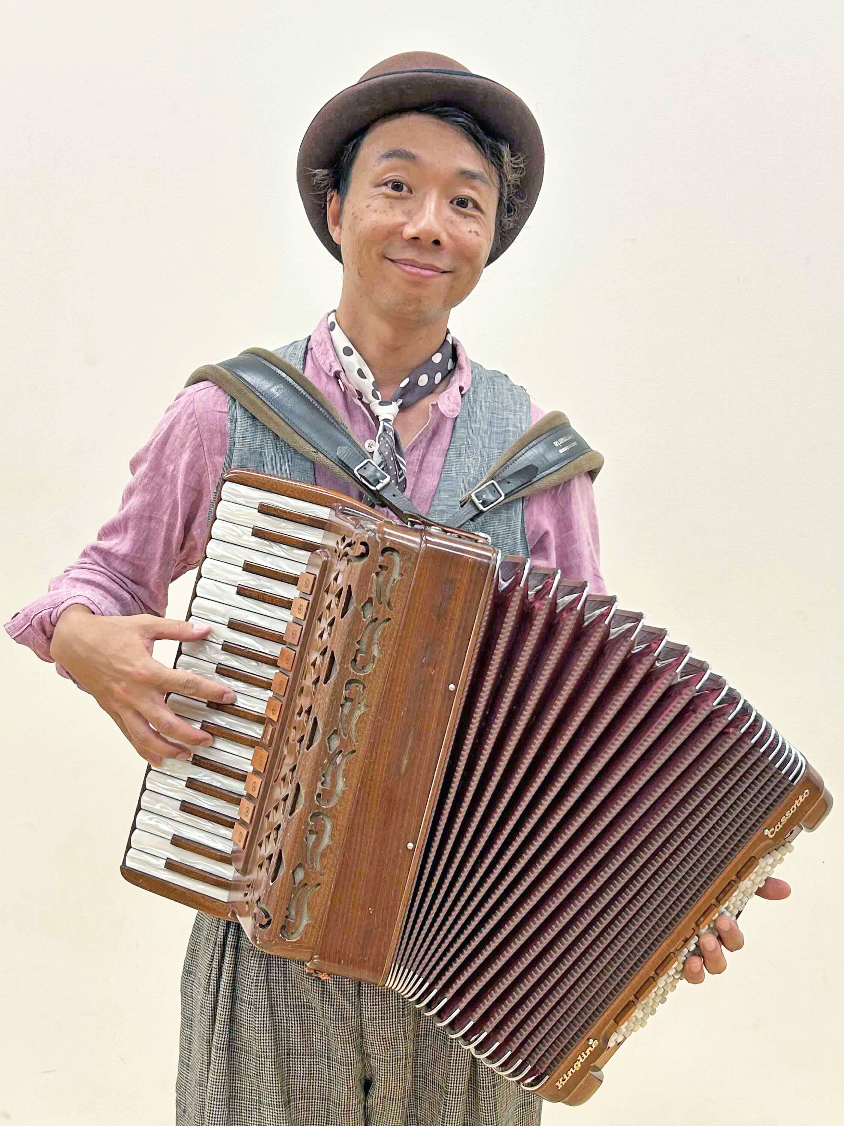 02アコーディオン・アライタケヒトさん