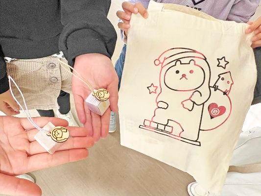 18出来上がりを見せてくれました。みんな素敵！