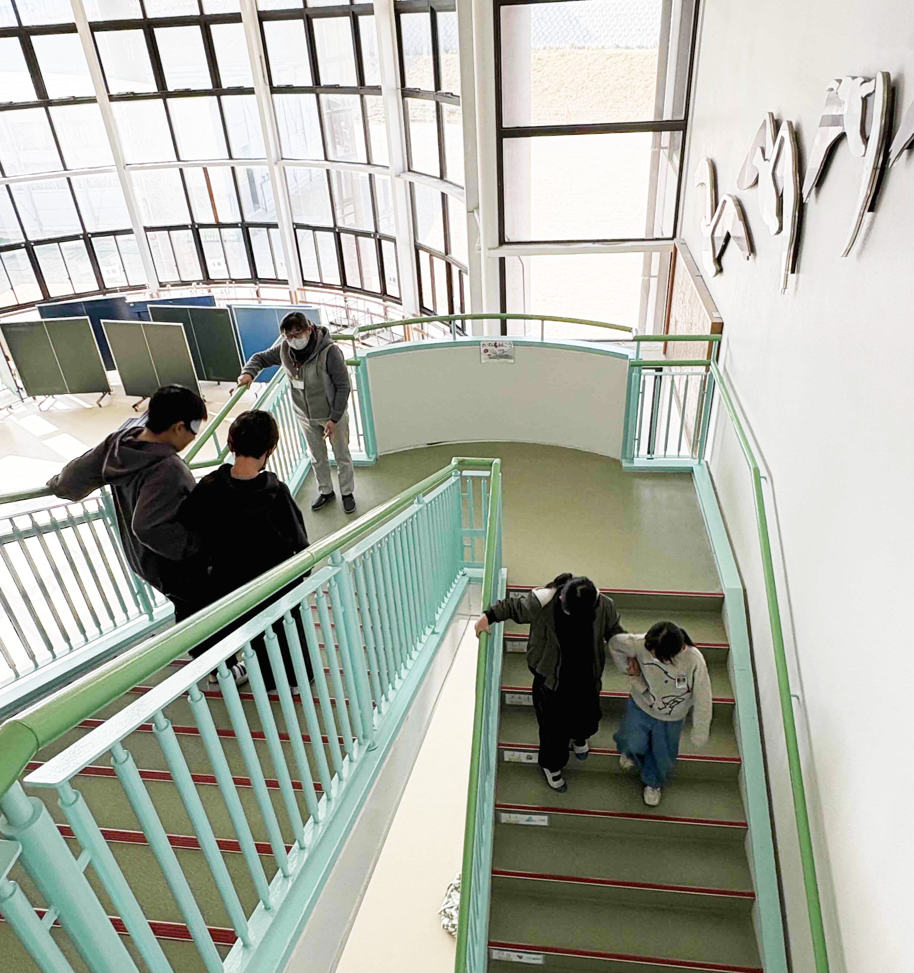 14間隔を空け、ゆっくり進んでいきます